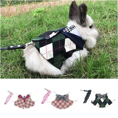 Preppy Style Haustier Kaninchen Geschirr und Leine Set für Kaninchen Häschen Kleintiere Outdoor Gehen Zubehör Kaninchen Weste Kleidung
