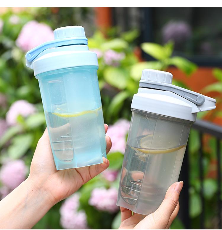 500ml Sports Protein Shaker Bottle with Logo - Ideal for Smoothies and Water
