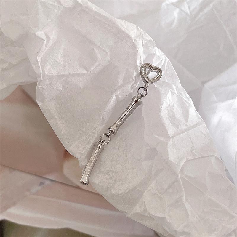 

Personalized splicing long love stud earrings 925 sterling silver fashion temperament girls ins cold wind niche jewelry