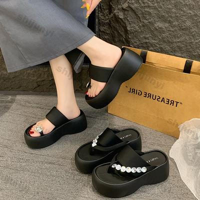 Women's Outdoor Slippers 2025 Summer New Platform Clip Toe Slippers Rhinestone Soft Sole Comfortable Luxury Flip Flops