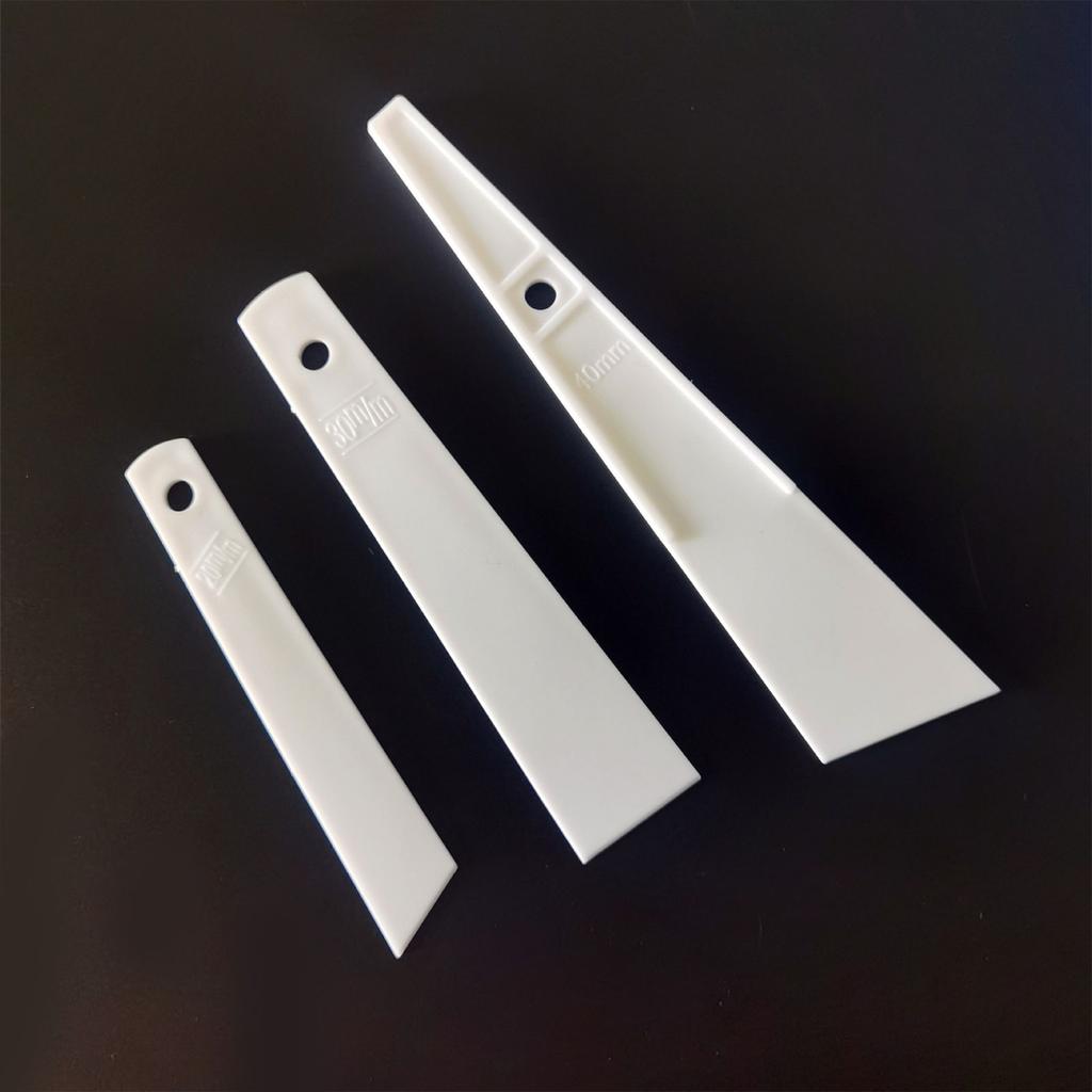 Plastic Paint Scraper 20mm/30mm/40mm Scraper with Long Handle Plastic Scraper Putty Knife Wallpaper Tools for Applying