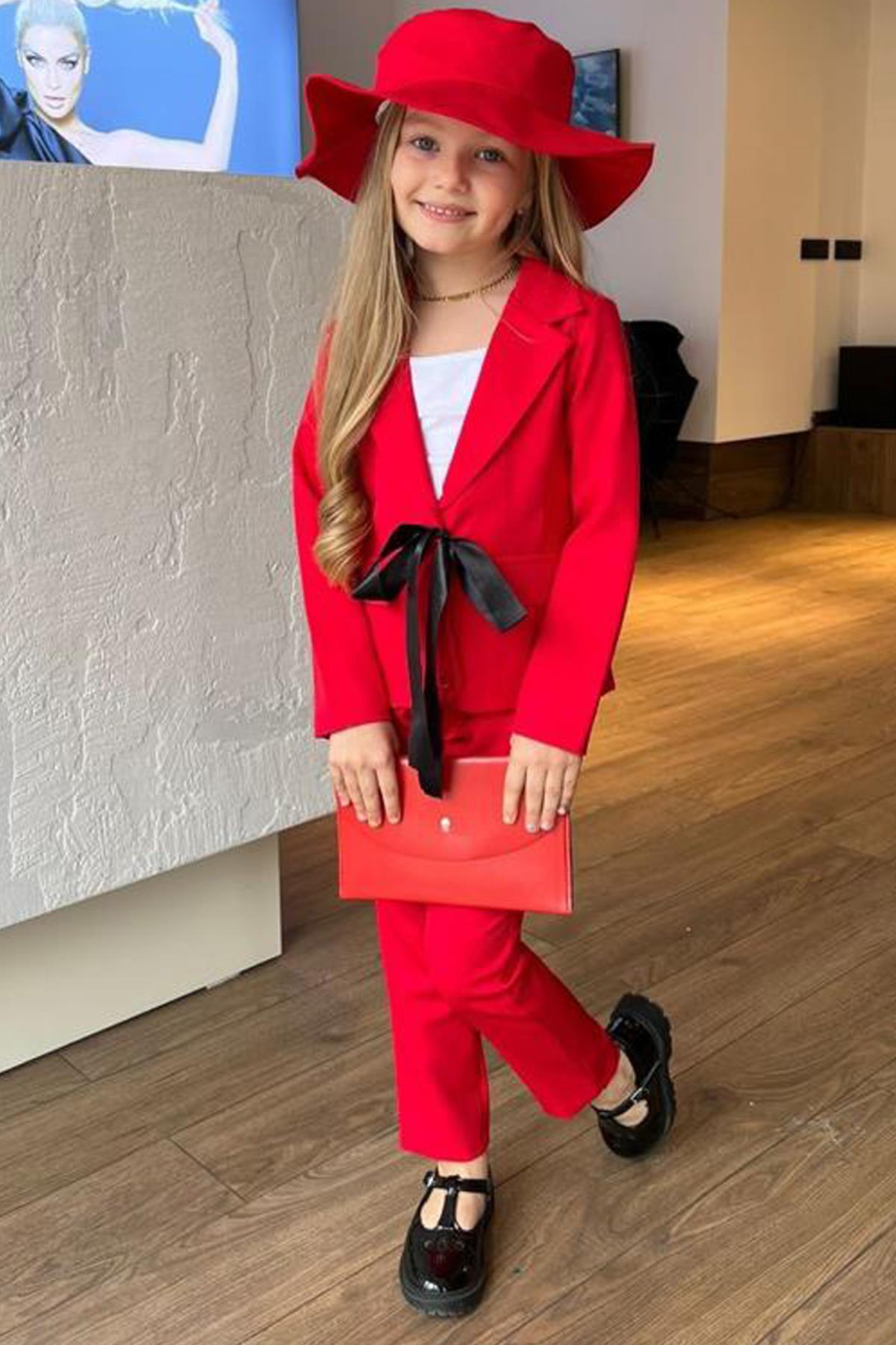 

Детальный комплект из 5 предметов с искусственным карманом и пуговицами для девочек, красный верх и низ