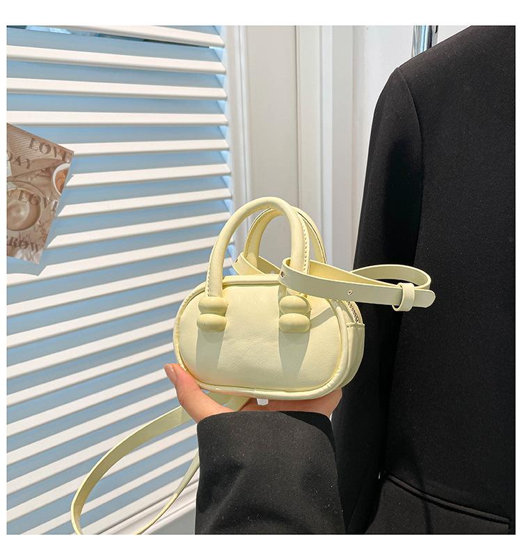 High-end small bag women's new summer popular versatile messenger bag fashionable portable bowling bag