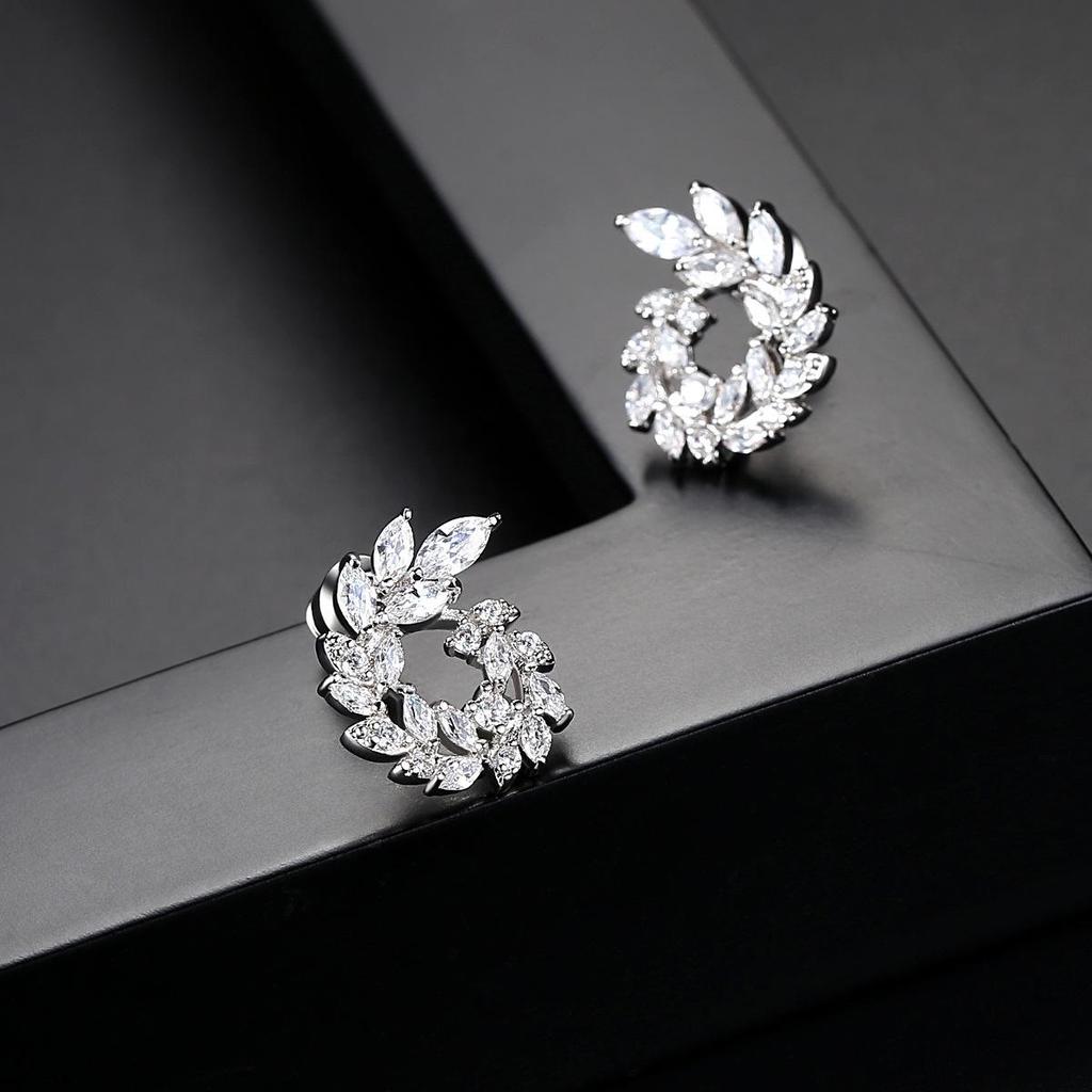 Jinse Elegant Leaf Zircon Earrings - Women's Korean Fashion Studs