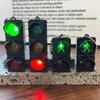 1/2 Bucăți Semafor Electronic Simulare Breloc Pandantiv Mini Lumină Pietonală Lumină LED Jucărie Emite Lumină Jucărie Cognitivă Copii Cadou