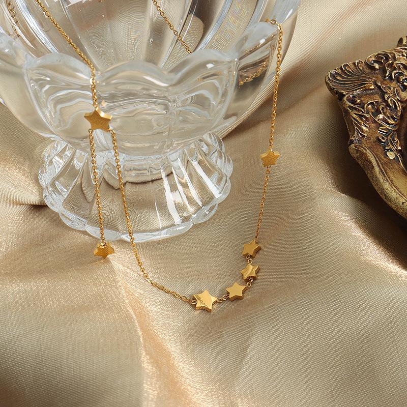 French Retro Star Tassel Pendant Necklace: Women's Titanium Steel Clavicle Chain Jewelry.