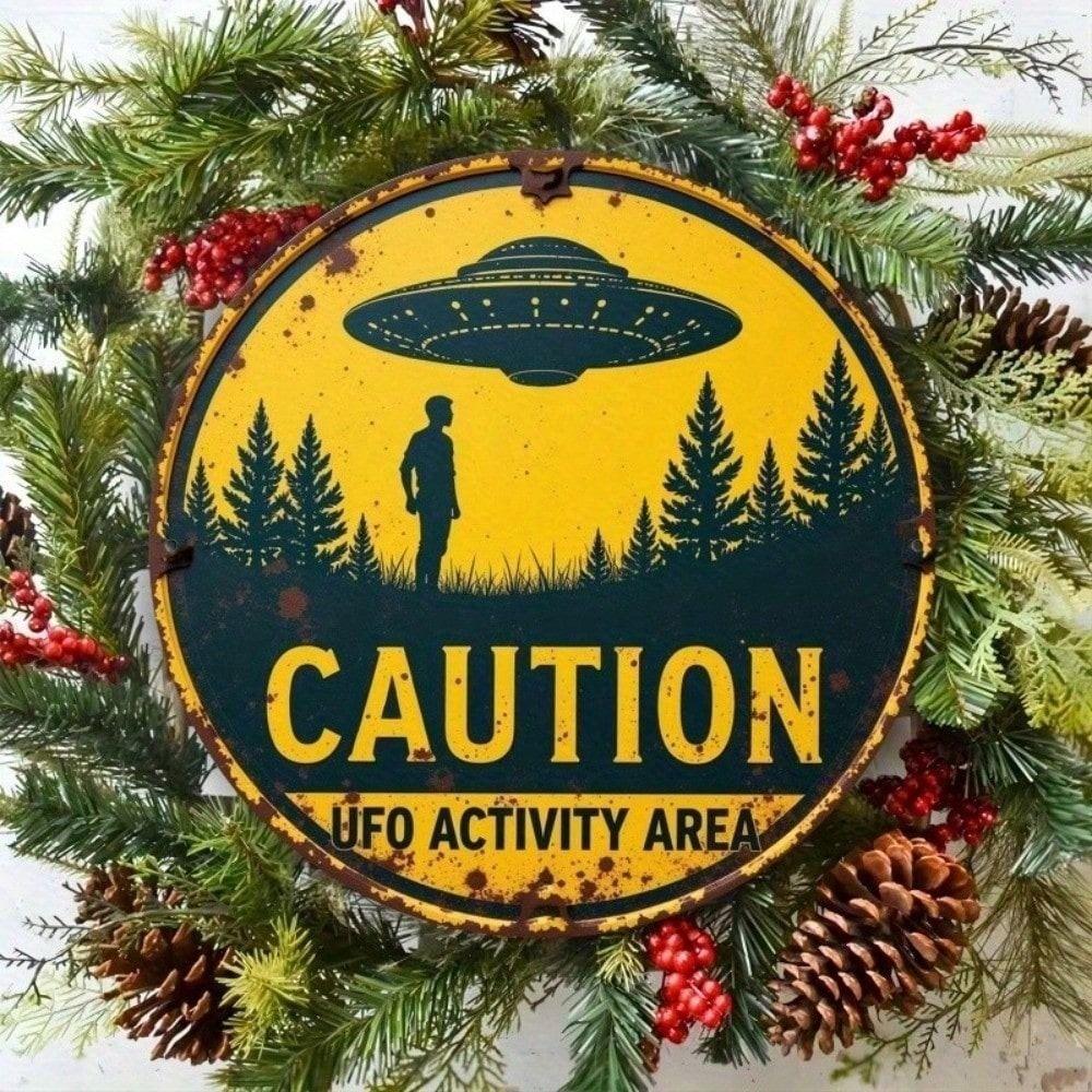 Vintage UFO Metal Wall Art Sign 24x24cm Retro Sci-Fi Decor