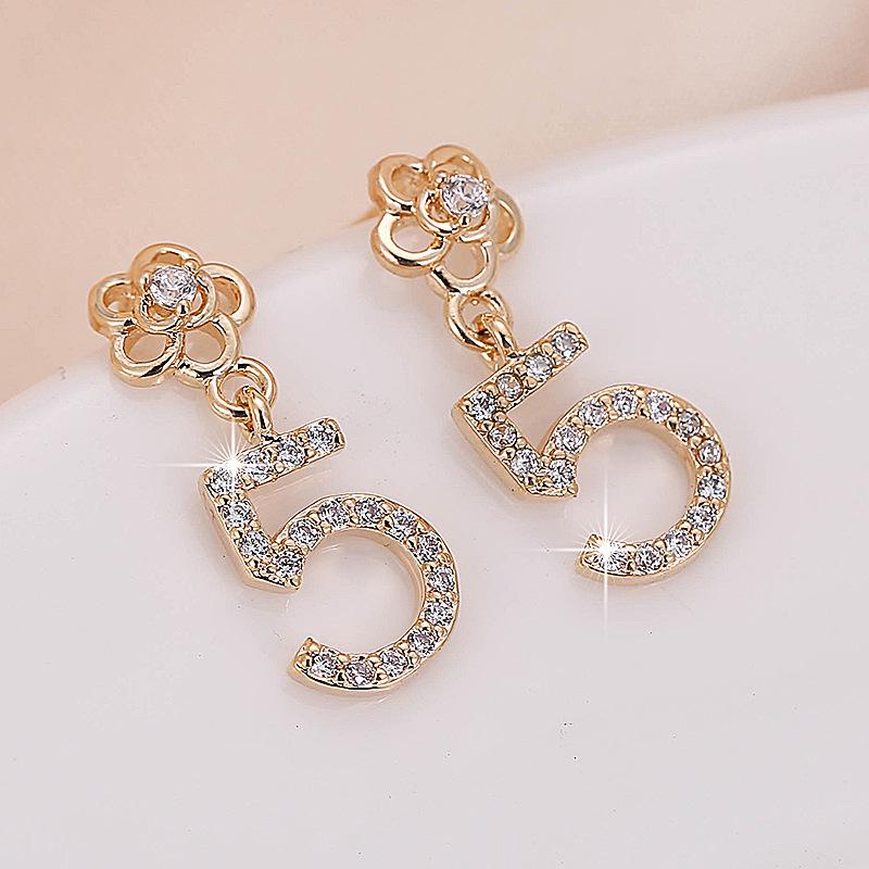 European Creative 5-Shape Floral Rhinestone Copper Women s Stud Earrings