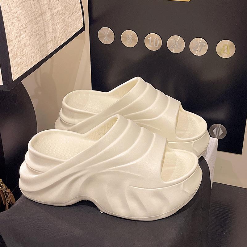 

Женские шлепанцы на толстой подошве, с увеличенной высотой, нескользящие, удобные в носке и не вызывающие усталость - EVA Пляжные Домашние Уличные Сандалии 36/37