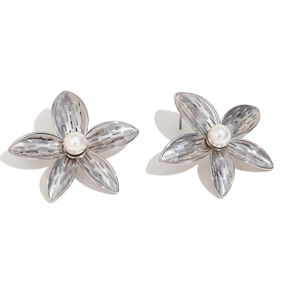 

MamacitaSlay Elegant Titanium Flower Imitation Pearl Stitche earrings women Party stainless steel jewelry gift women срібний