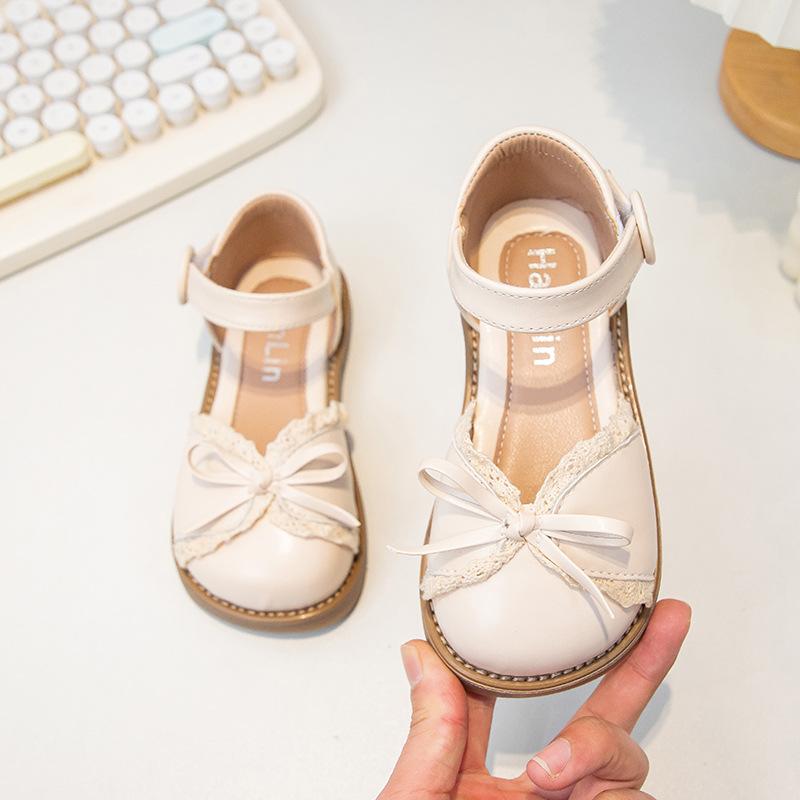 

Детские кожаные туфли Весенние новые туфли для девочек Туфли для детей среднего и старшего возраста с мягкой подошвой Модные универсальные туфли принцессы в британском стиле 33
