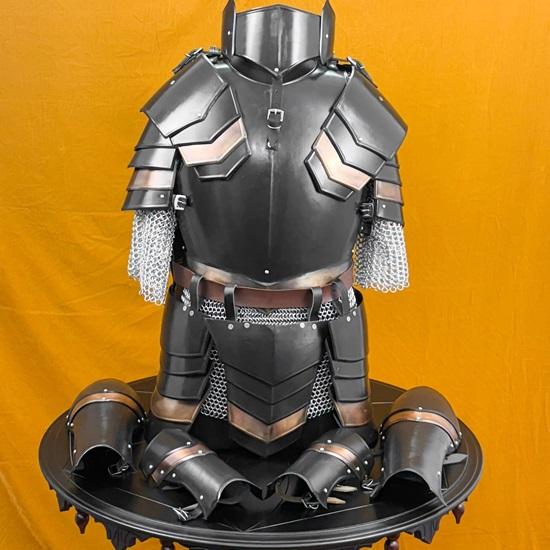 Knight Templar Armor, an iconic medieval battle suit for LARP, cosplay collectors