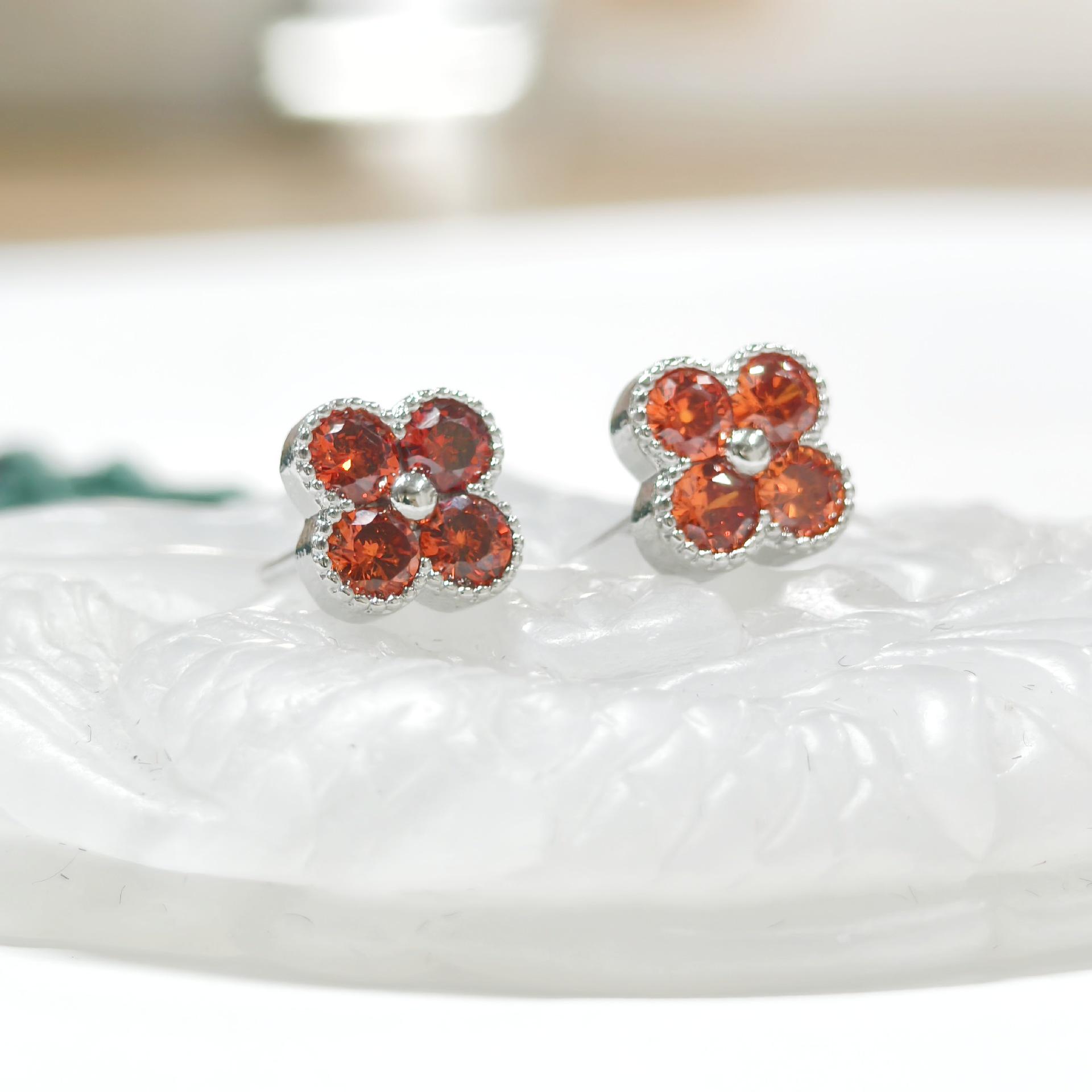 

Gusen Four-Leaf Clover Cubic Zirconia Earrings - Colorful Summer Luxury Studs for Women