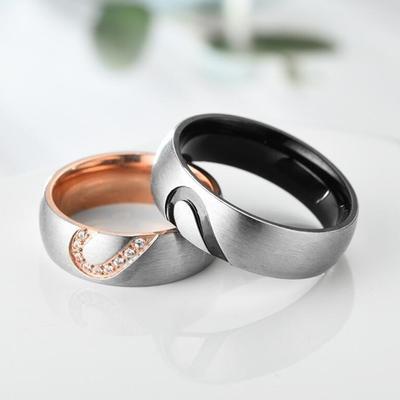 European and American Love-shaped Titanium Steel Couple Ring with Diamonds, Supply Hand Jewelry Wholesale Diamonds