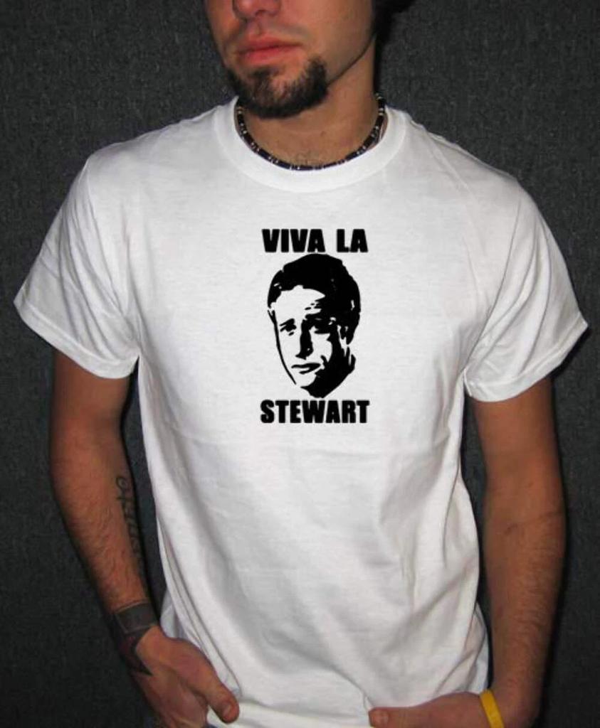 Viva La Stewart T-Shirt – Daily Show Comedian Jon Stewart Fan Tee