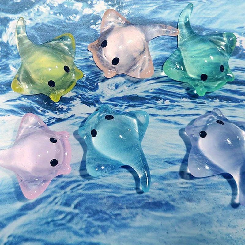 20PCS Miniature Sting Ray Figurines Mini Duck Sculpture Realistic Resin Sting Ray Cake Topper Mini Sting Ray Sea Animal Figurine