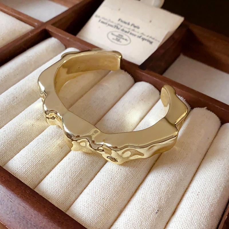 Irregular texture pleated cross horseshoe buckle open bracelet metal bracelet niche design jewelry