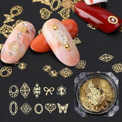 Vintage zlatý kovový plátek flitr Paillette Flower Butterfly Nail Art Charm Dekor