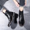 Aumento de botas masculinas estilo britânico tendência botas de couro esculpidas Brock sapatos de couro de cano alto botas Martin sapatos masculinos