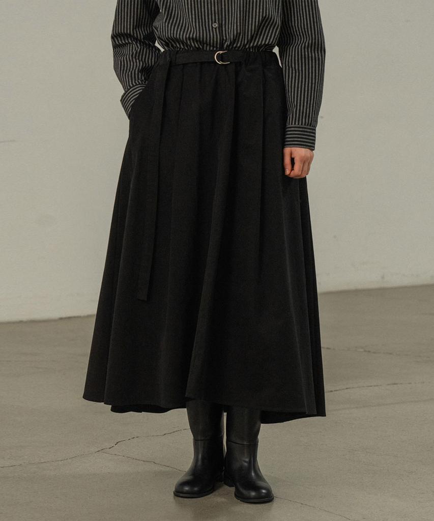 Mosyupamosyu Strap Maxi Flare Skirt [Black]
