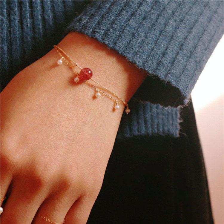 

Gold-Plated Sterling Silver Pearl & Strawberry Crystal Double-Layer Bracelet: Elegant, Niche Design for Love and Charm 925 Silver золотой