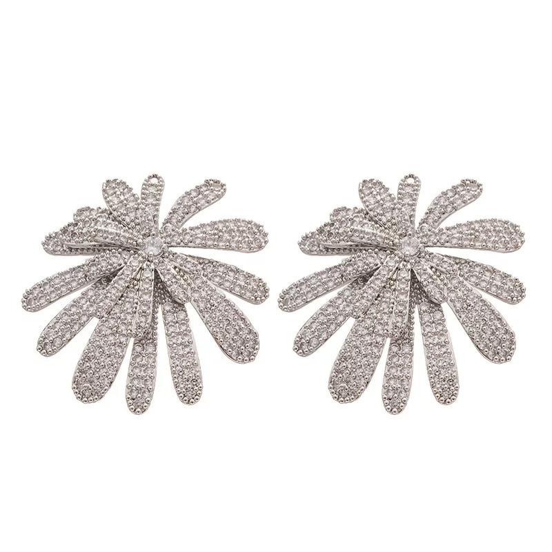 Light luxury heavy industry design sense zircon fireworks earrings women, luxury temperament exaggerated full diamond earrings high-end stud earrings