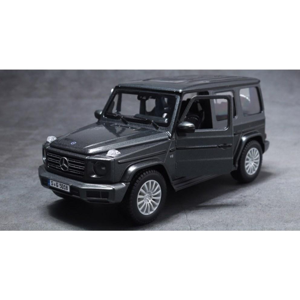 Maisto 1:25 Mercedes-Benz G-Class (G-Wagen) Diecast Model Car - Black
