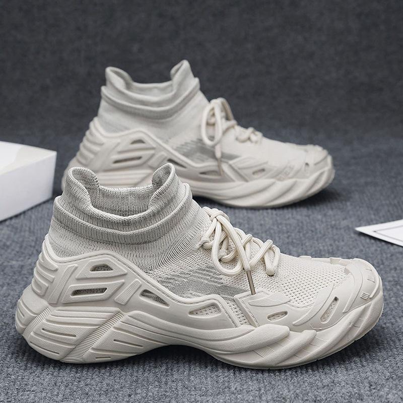Casual socks shoes men's breathable fly-woven shoes student youth sports trendy shoes summer men's shoes