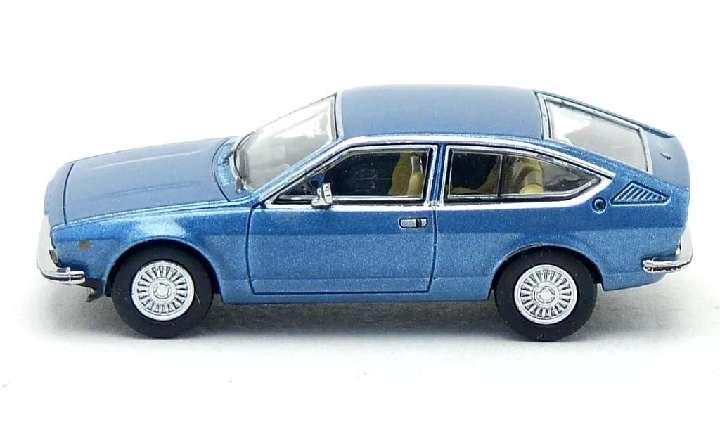 PCX87 Alfa Romeo Alfetta GT 1974 Blue Alfetta GT Premium Classics Diecast Car HO Scale 1/87