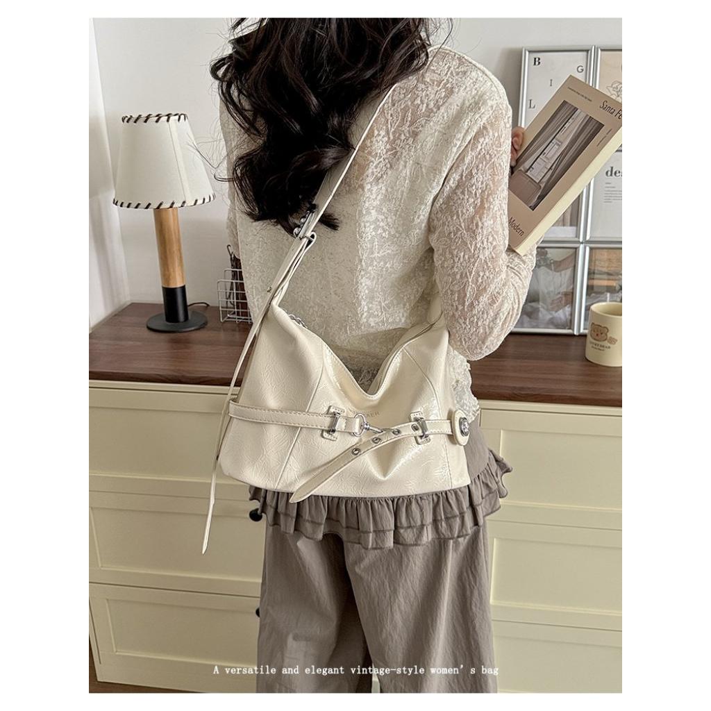 Xeie Thuk Shoulder Bag Women Glossy PU Adjustable Strap Daily Commuting