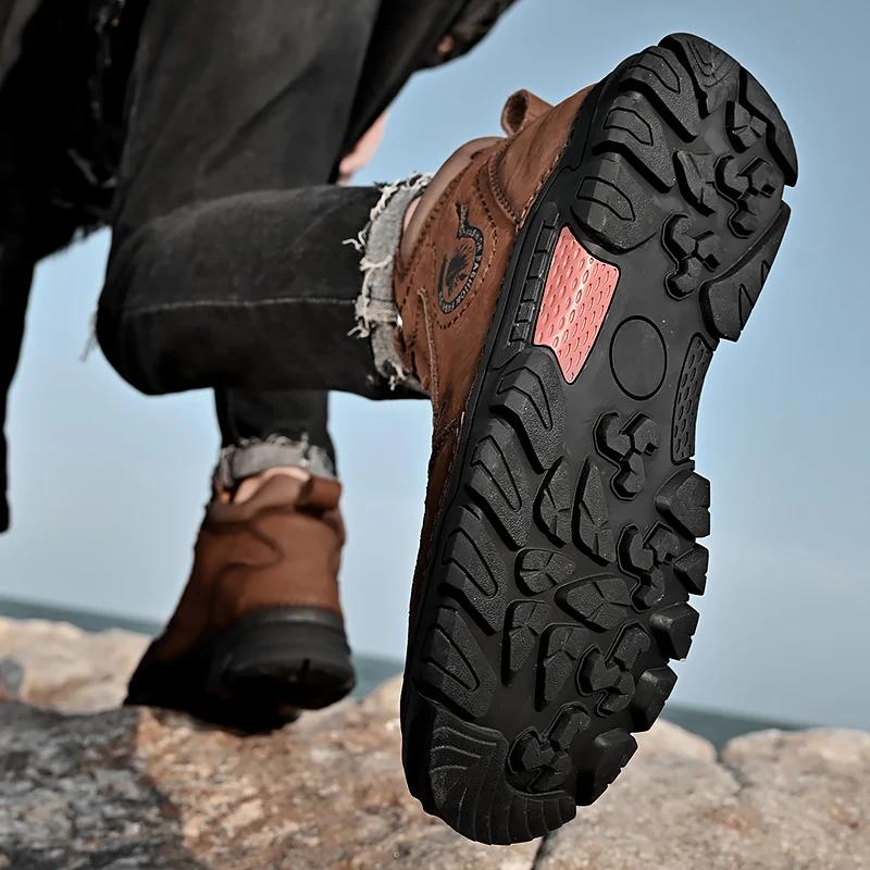 Fashion Hiking Men Boots New Leather Outdoor Walking Boots Man Non-Slip Retro Man Casual Boots Winter Warm Comfy Leather Men's Shoes