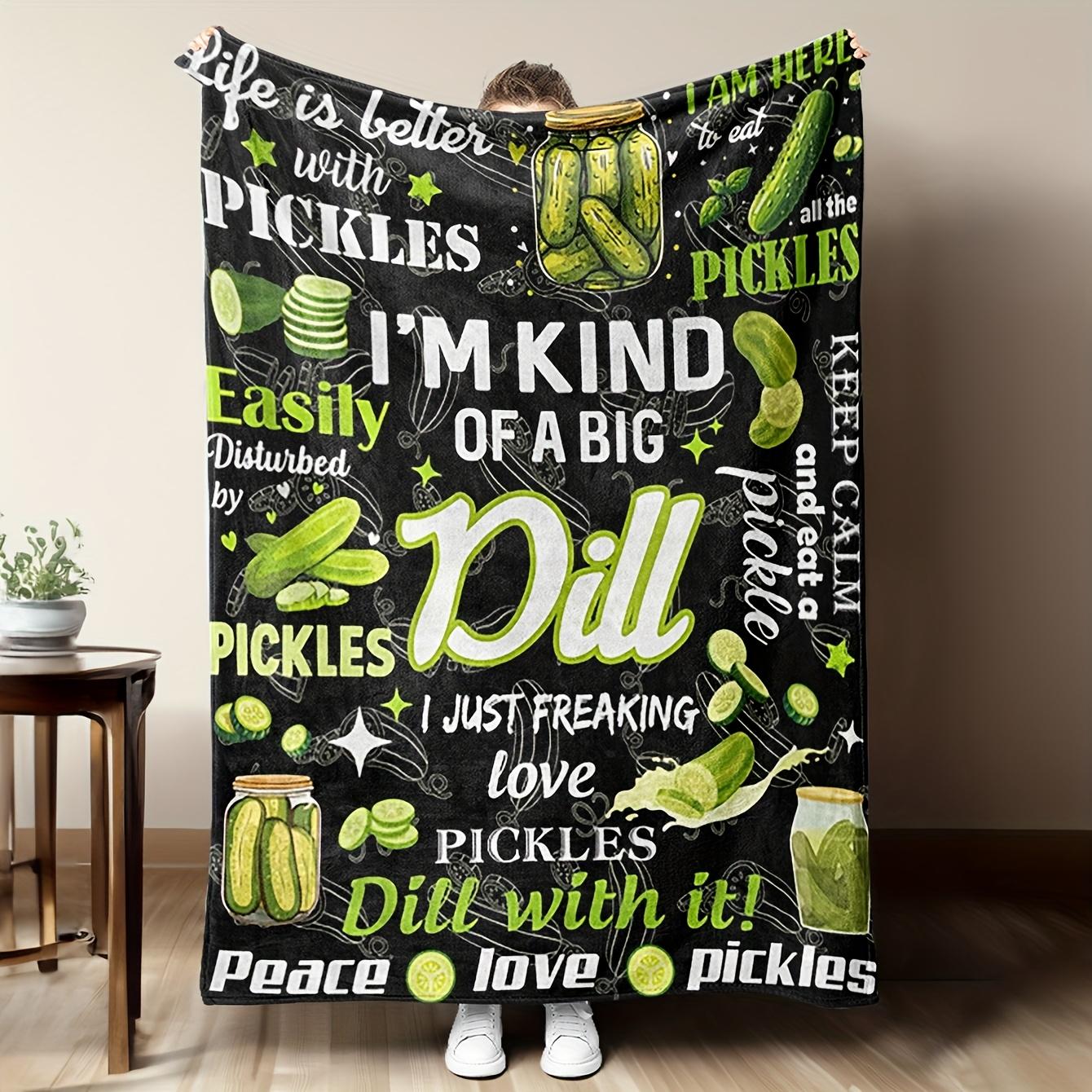 Pickle-Themed Cucumber Dill Pickle Flannel Bedspread, Soft Cozy for Couch Bed Dorm Room Funny Pickle Lovers Gift 75X95CM