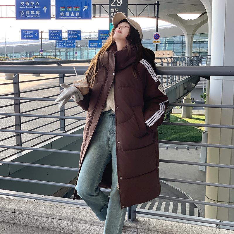 

2025 хлебная одежда, средняя и длинная пуховая хлопковая одежда, женский зимний новый стиль, выше колена, студенческий свободный большой размер, толстый. XXL кофейный