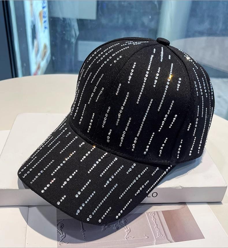 2023 Spring New Women Rhinestone Letter M Baseball Caps Adjustable Hip Hop Fashion Shiny Hats Outdoor Travel All-match Caps