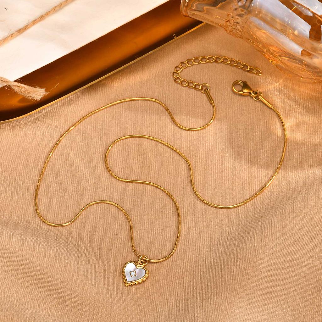 Chic Zircon Shell Heart Necklace for Women Stainless Steel Round Snake Chain Pendant Necklaces Valentine's Jewelry Gifts