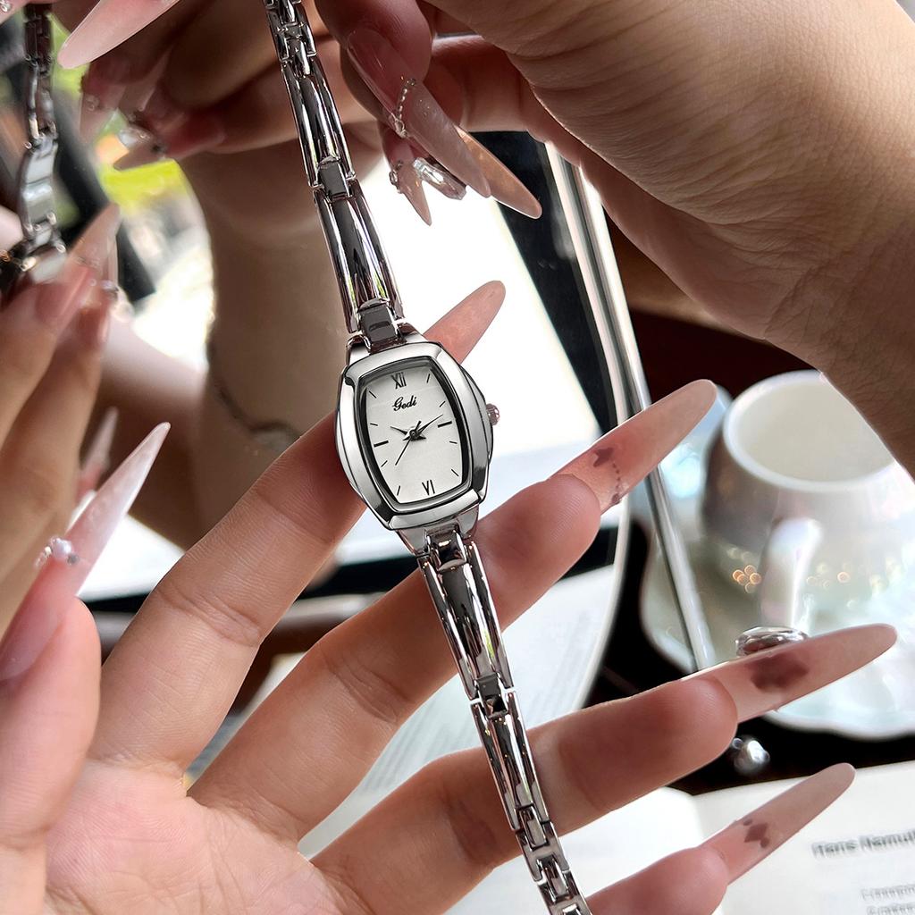 Watch Women's Exquisite Fashion Barrel Dial Retro Temperament Daily Versatile Women's Quartz Watch