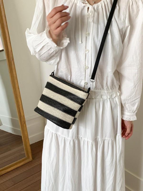 2025 Autumn Women's Fashion Colorful Woven Crossbody Handbag