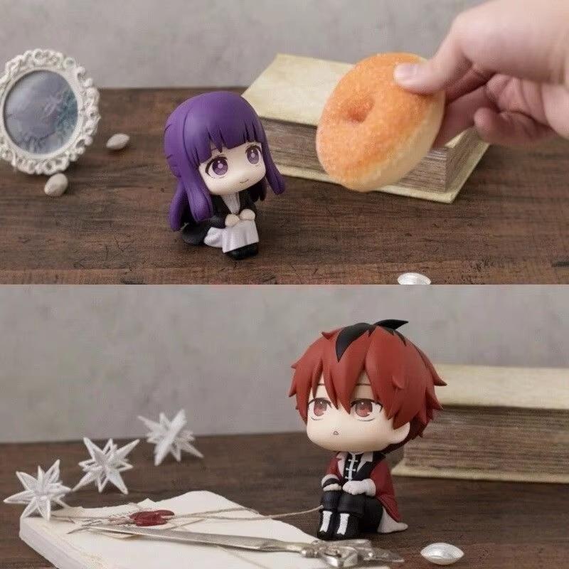 New 11Cm Anime Sousou No Frieren Frieren Action Figure Look Up Doll Cute Model Sitting Posture Collection Figures Birthday Gifts