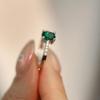 Classic Women's S925 Sterling Silver Emerald Ring - Light Luxury Egg-Shaped Gemstone Band