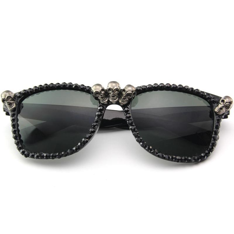 Neue Diamantbesetzte Totenkopf-Sonnenbrille Tanzparty Urlaubs-Dekorationsbrille Modische Katzenaugen-Sonnenbrille für Erwachsene