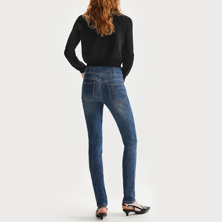 Karl Lagerfeld Casual Outdoor Commuter Lightweight Luxury Chain Jacquard Round Neck Loose Fit Long Sleeve Knit Sweater Women Sweater Black 236L2025