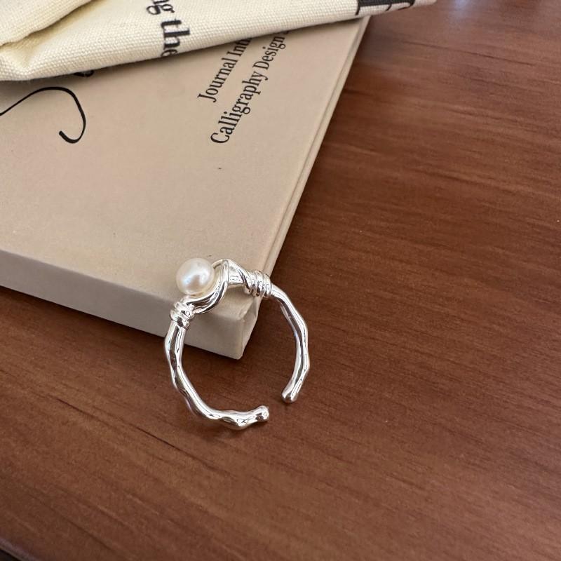 Sophisticated Heart Shaped Ring For Women Adjustable And Trendy Silver Plated Fashion Jewelry