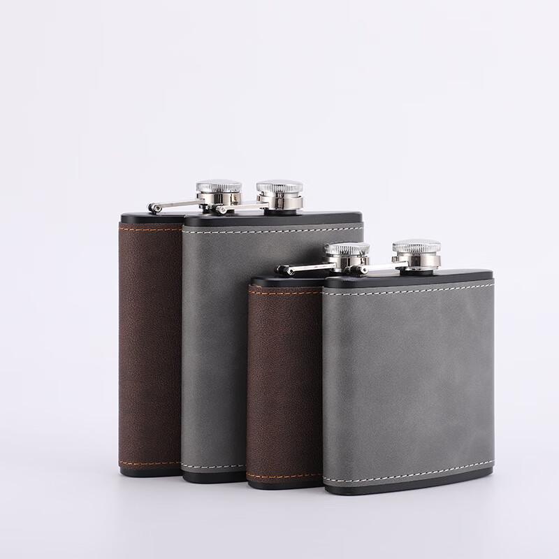 Portable Vintage Embossed Stainless Steel Hip Flask Set