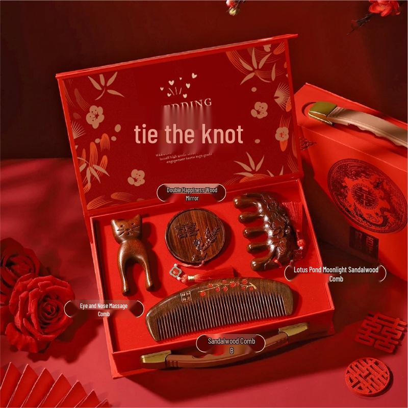 Elegant Sandalwood Comb Gift Set for Bride and Groom - Perfect for Engagement or Wedding