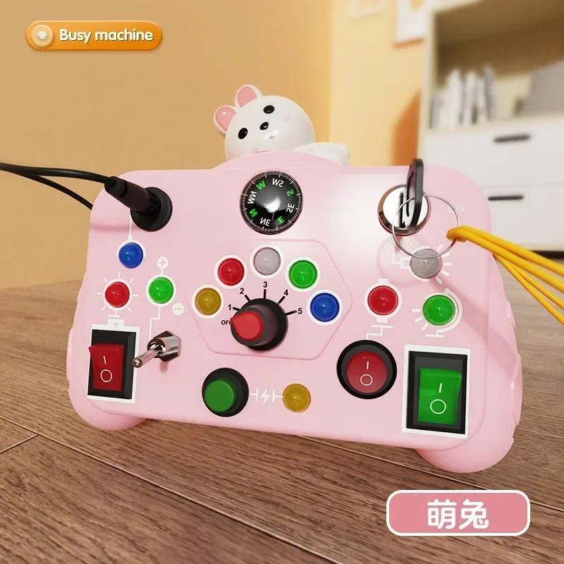 Montessori Busy Board Senzorické hračky Kreslené s LED světelným spínačem Ovládací panel Cestovní aktivity Dětská hra pro 2-4 roky