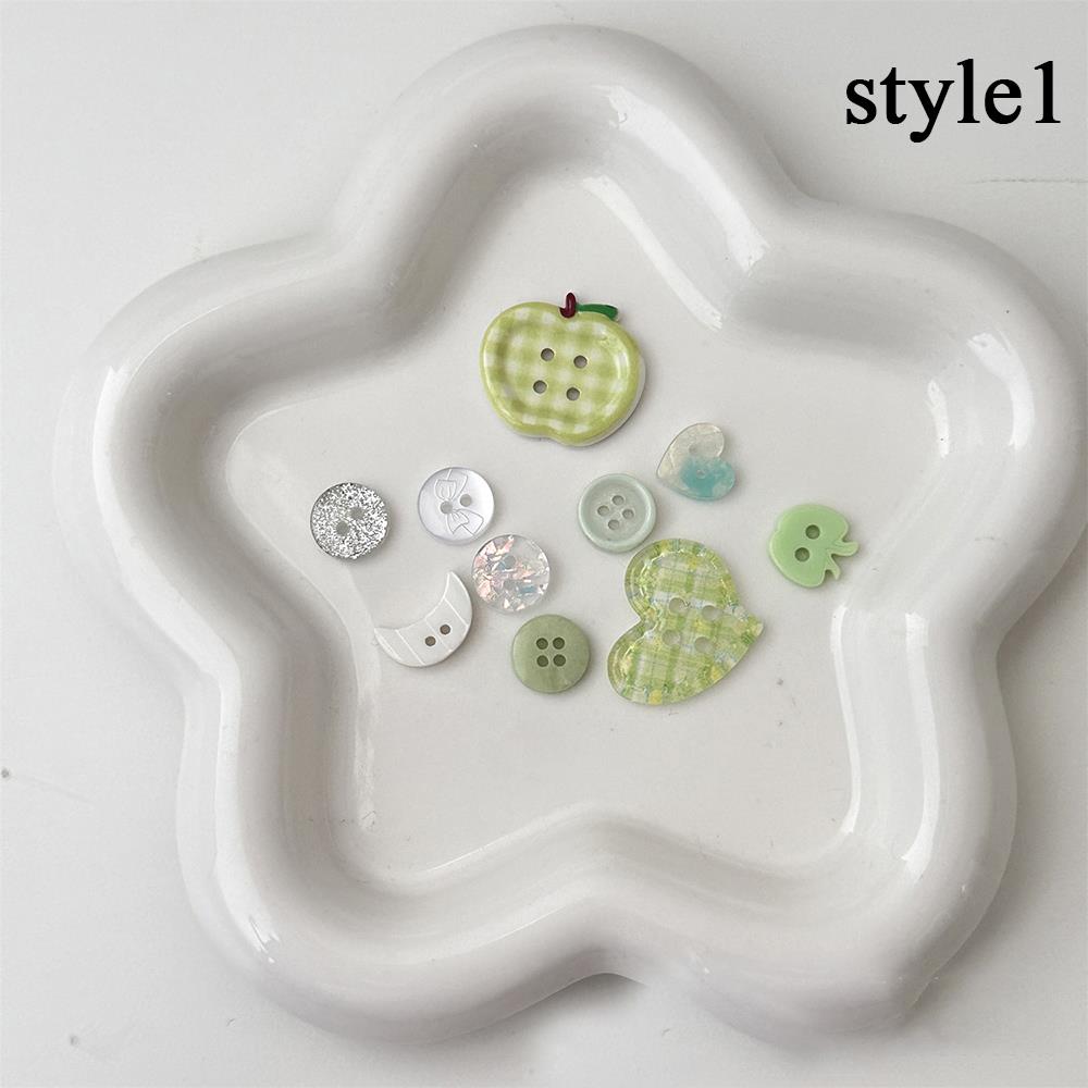 10pcs Spring Series Buttons Crafts Buttons Doll Scrapbooking Mixed Color 2/4-hole DIY Decorative Materials Sewing Accessories