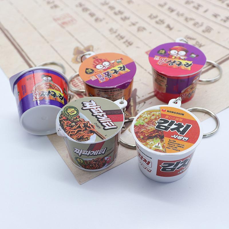 1 Piece Japan And South Korea Kimchi Bucket Keychain Simulation Food Toys Mini Cute Korean Ramen Noodle Pendant