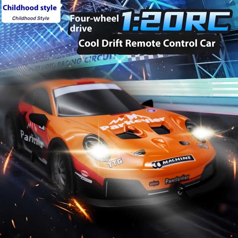 1:24 Scale RC Drift Car 4WD 2.4GHZ 28km/h HighSpeed Alloy Metal Racing Car With Drift Tires Barricades And LEDLights Gift For Boys