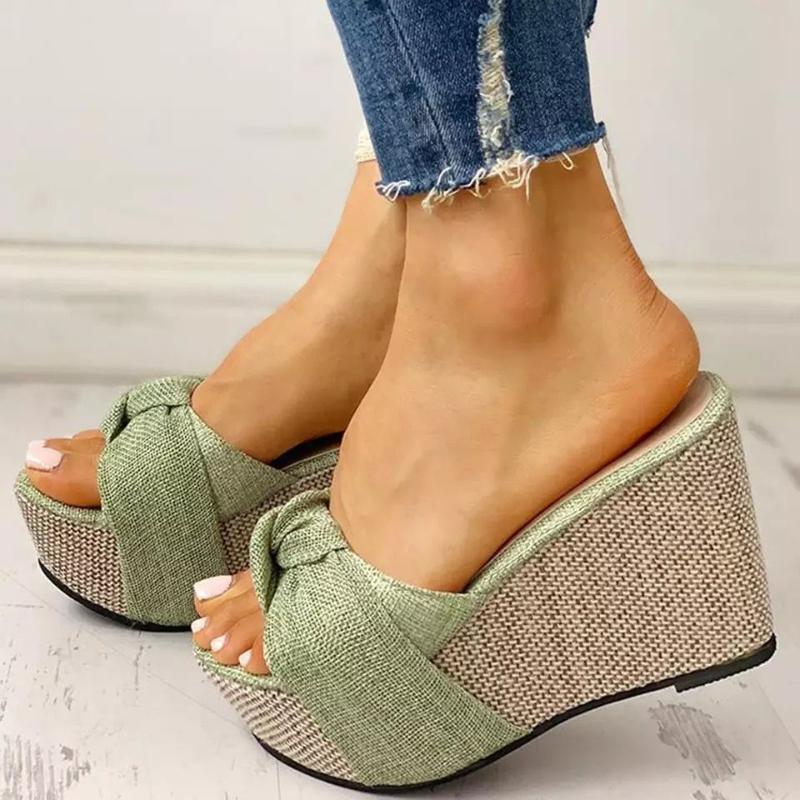 Roman Fashion Sandals 2024 Summer New Slope Heel Thick Sole Elevated Women's Shoes Daily Trend Versatile Beach Sandal Slippers