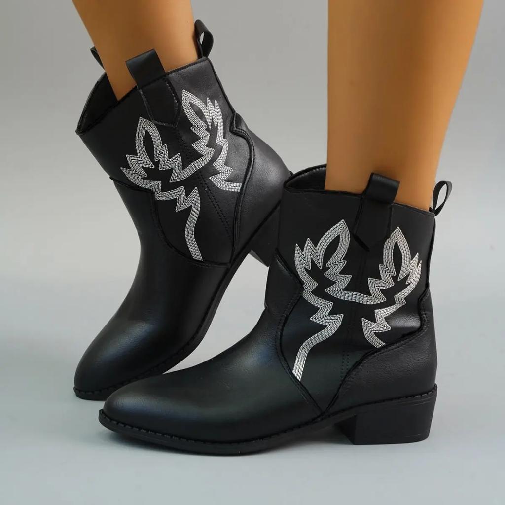 Støvler for kvinner i store størrelser 2024 Høst Nye Spisse Western Cowboy Korte Støvler Retro Mote Slip-on Firkantet Hæl Ankelstøvletter Dame